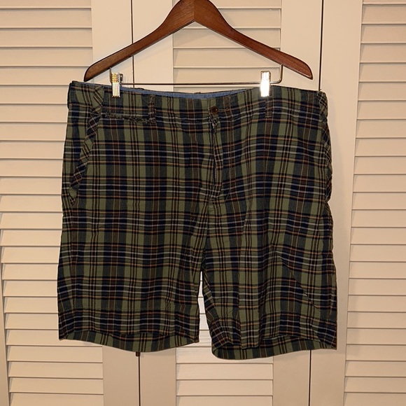 Men’s 40 inch olive green plaid Polo by Ralph Lauren shorts - Picture 1 of 15